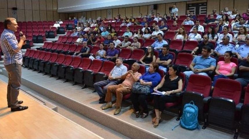 Muratpaşa Belediye Personeli Ayrımcılığa Karşı Eğitim Alıyor