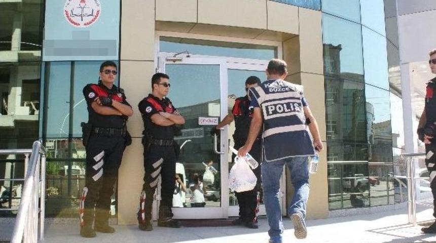 D&uuml;zce&rsquo;de &rsquo;cemaat&rsquo; Kurumlarına Operasyon