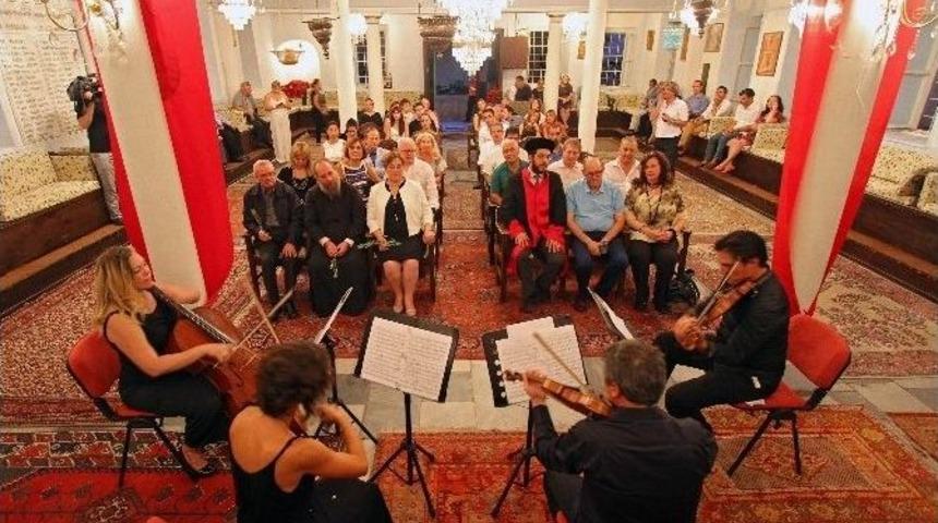 Tarihi Sinogog&rsquo;da Barış Konseri