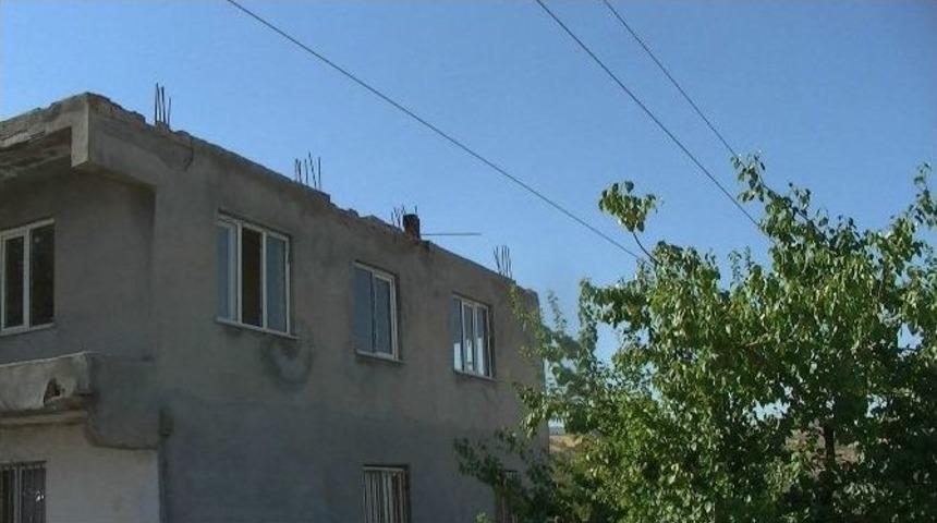 Elektrik Akımına Kapılan &Ccedil;ocuk Hayatını Kaybetti