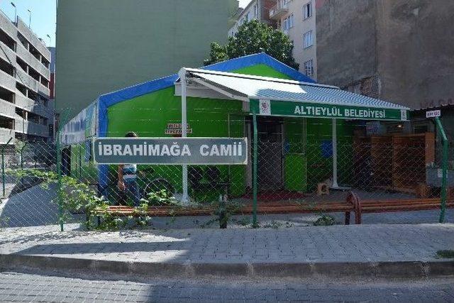 İbrahim Ağa Camii Restore Ediliyor