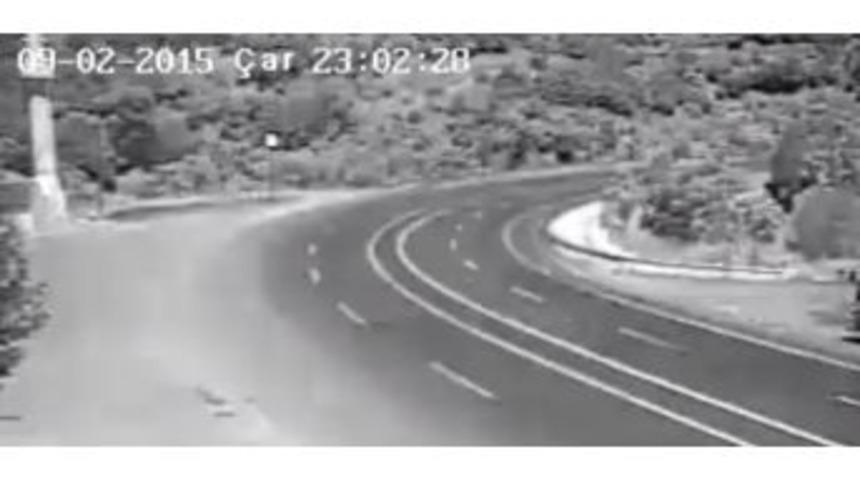 Bing&ouml;l&rsquo;de G&ouml;ktaşının D&uuml;şme Anı G&uuml;venlik Kamerasına Yansıdı