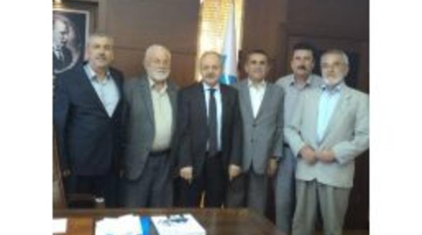 Bakan Erdem&rsquo;e Hemşehrilerinden Ziyaret