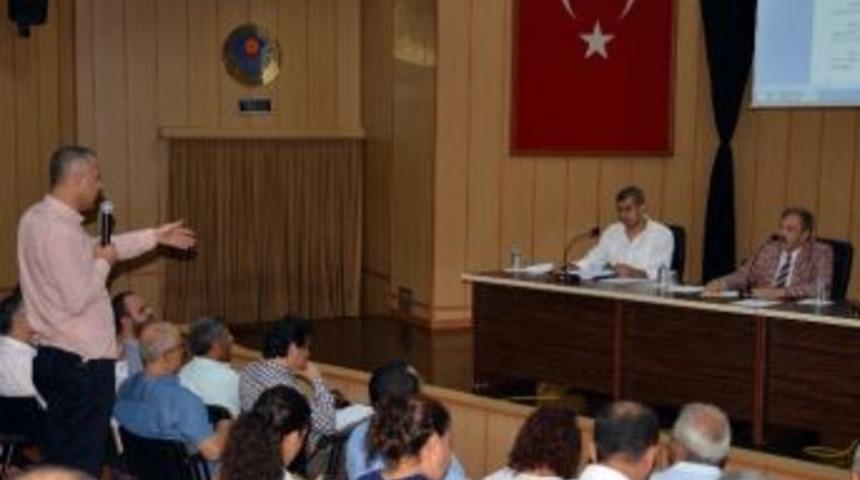 Akdeniz Belediye Meclisi Toplandı