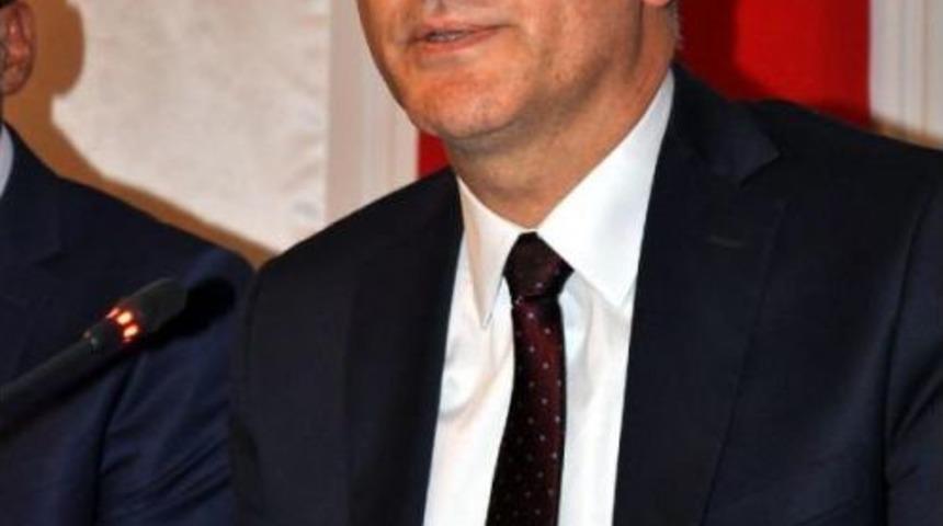 Sağlık Bakanlığı M&uuml;steşarı G&uuml;m&uuml;ş: T&uuml;seb, Sağlığın T&uuml;bitak&rsquo;Idır