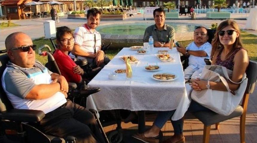Bedensel Engelliler Yaz Kampı A&ccedil;ıldı
