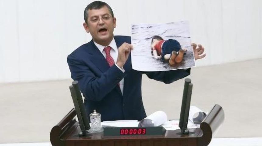 'olağan&uuml;st&uuml; Toplanan Tbmm'de Gergin Anlar (2)