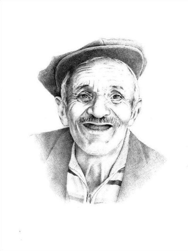 Profes&ouml;r, Hastalarının Kara Kalem Resimlerini Yapıyor 1