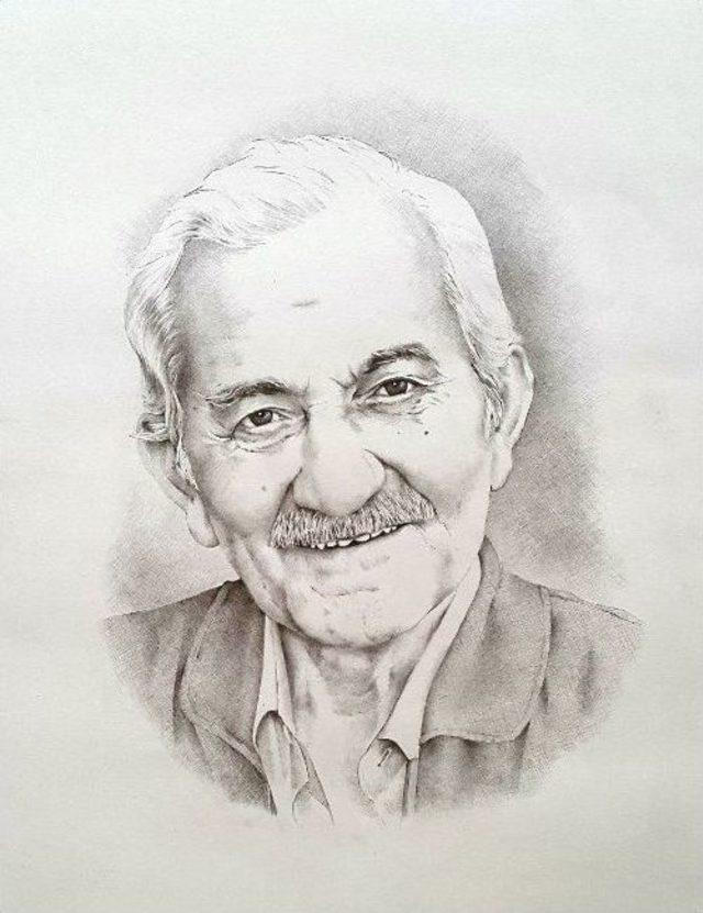 Profes&ouml;r, Hastalarının Kara Kalem Resimlerini Yapıyor 2