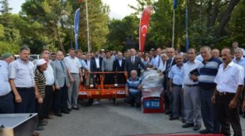 Kırsala Destek S&uuml;r&uuml;yor