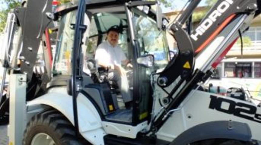 Havran Belediyesine İş Makinesi