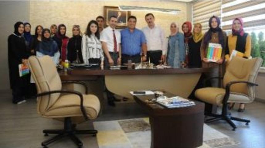 Nezaket Okulu Eğitmenleri Sertifika Aldı