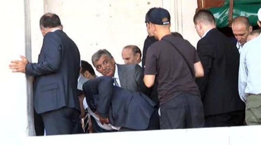 Abdullah G&uuml;l'e "sayın Başbakanım" Diye Hitap Etti