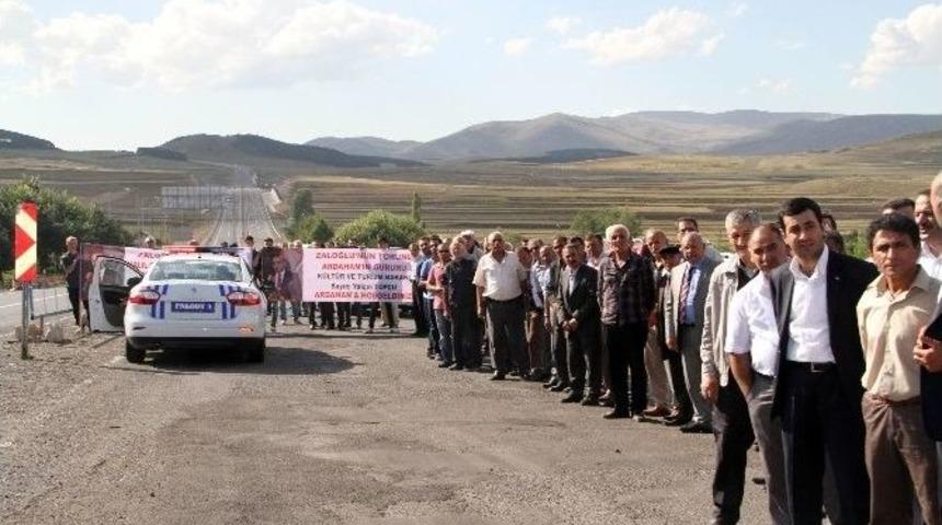 K&uuml;lt&uuml;r Ve Turizm Bakanı Top&ccedil;u Ardahan&rsquo;a