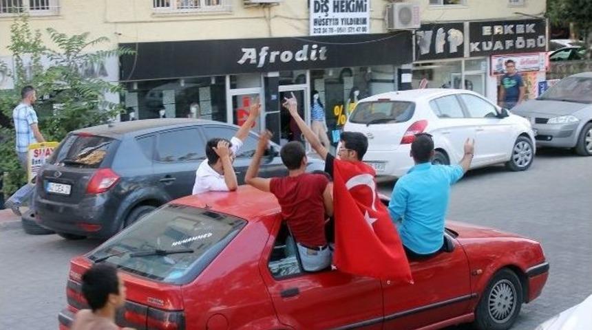 Mardinliler Ter&ouml;re Karşı Y&uuml;r&uuml;d&uuml;