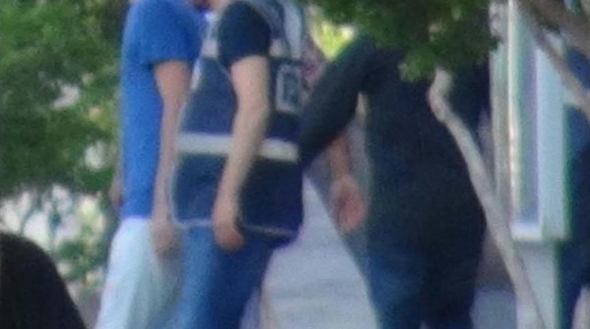 Etek Altı G&ouml;r&uuml;nt&uuml;s&uuml; Davasında Tutukluluğa Devam Kararı &Ccedil;ıktı