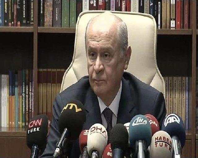 Devlet Bahçeli Gazetecilerin Sorularını Yanıtladı