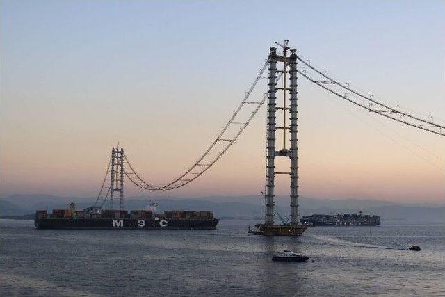 Körfez Geçiş Köprüsü Işıklandırıldı 1