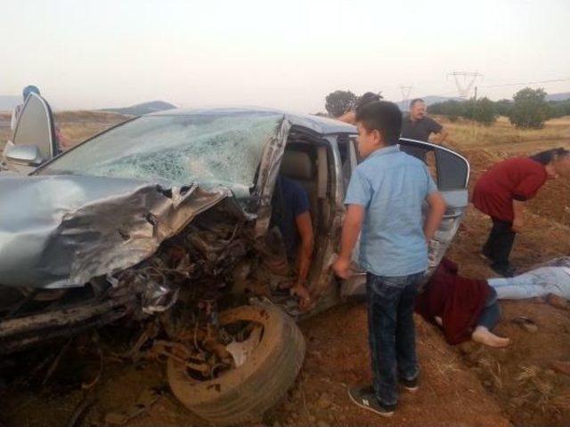 Göksun da Kaza: 2 Ölü, 8 Yaralı 2