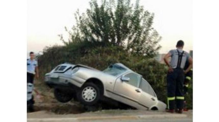 Antalya&rsquo;da Trafik Kazası: 1 &Ouml;l&uuml;, 3 Yaralı