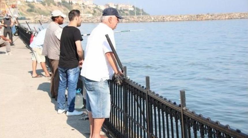 Yeni Sezonun İlk Balıklarına Olta Attılar