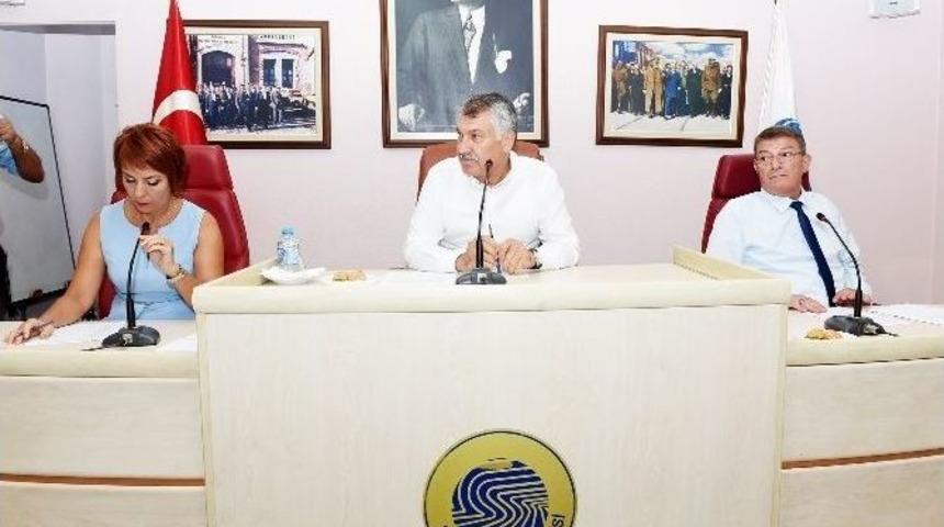 Seyhan&rsquo;dan Hopa&rsquo;ya Yardım Eli