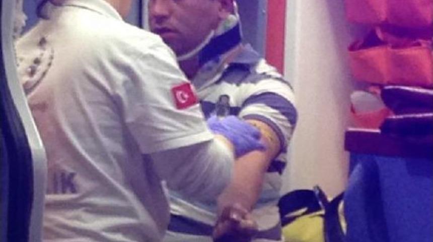 Otob&uuml;s&uuml;n Bagajında Uyuyan Muavin D&ouml;v&uuml;ld&uuml;