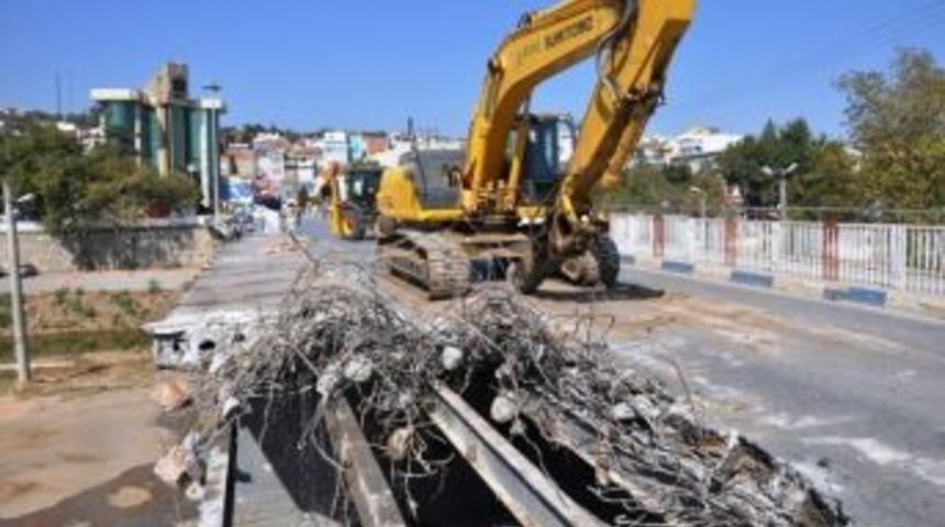 Kocabaş K&ouml;pr&uuml;s&uuml; Yıkılıyor