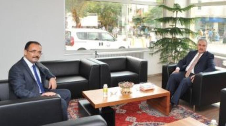 Uşak&rsquo;ın Yeni Valisinden İlk Ziyaretler