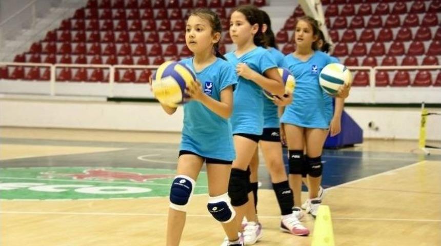 Aliağa Kış Spor Okulları Kayıtları Başlıyor