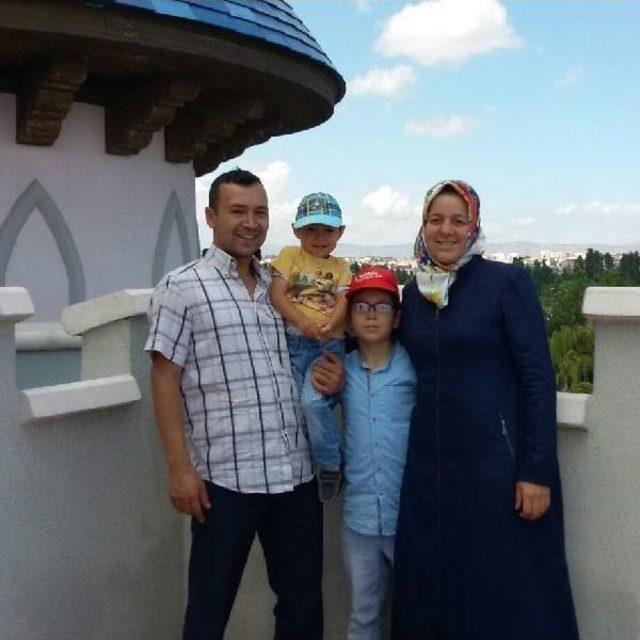 Apartman &Ccedil;atısı Yangınında Yaralanan Itfaiye Eri Kurtarılamadı 2