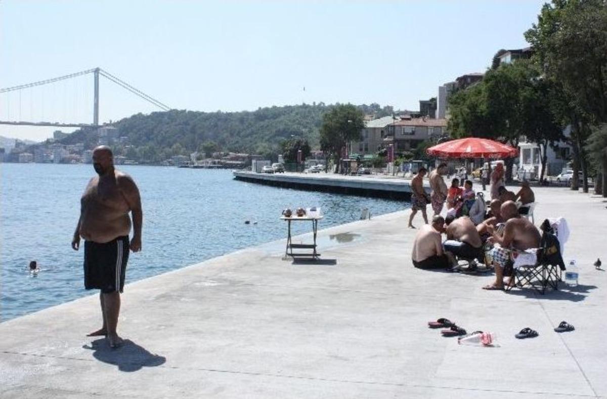 Sıcaktan Bunalan Vatandaşlar Soluğu Boğaz&rsquo;da Aldı