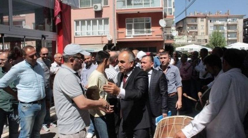 Davullu Zurnalı Milletvekili Aday Adaylığı Başvurusu Yaptı