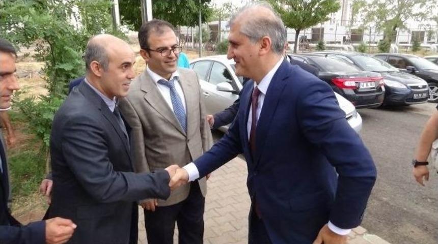 Sağlık Bakanlığı M&uuml;steşarı G&uuml;m&uuml;ş Ter&ouml;r&uuml; Lanetledi
