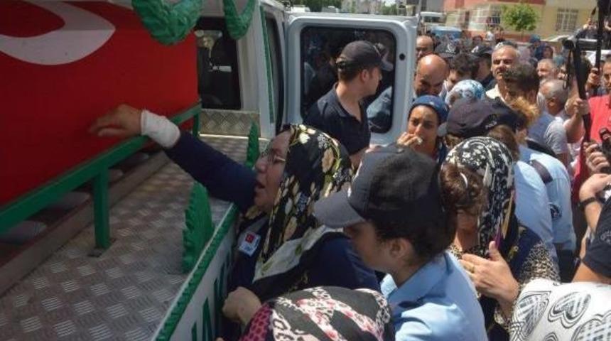 Şehit Cenazesinde Tunceli Emniyet M&uuml;d&uuml;r&uuml; Şen'in Isyanı: Hepinize Lanet Olsun (2)