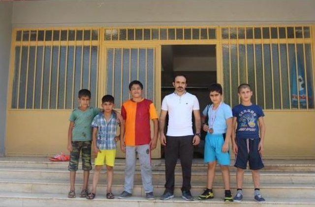 Silopili 12 Yaşındaki Hamza, Boksta Türkiye 3 üncüsü Oldu 3