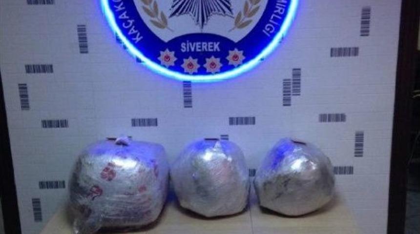 Siverek&rsquo;Te Otomobilde Esrara 3 G&ouml;zaltı