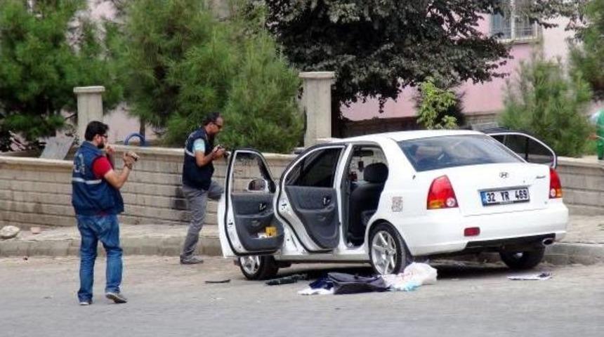 Mardin'de Ş&uuml;pheli Otomobil Polisi Alarma Ge&ccedil;irdi