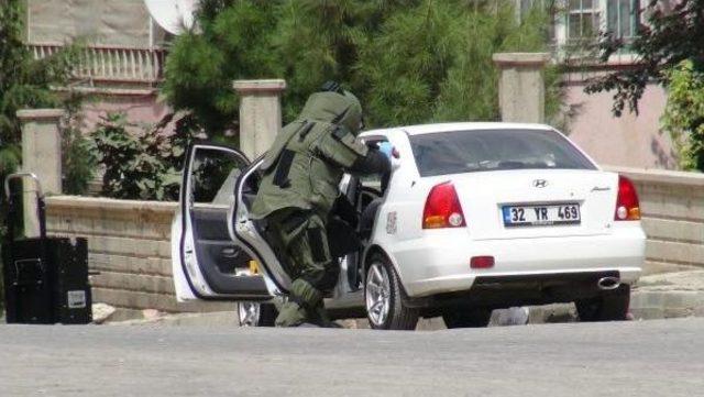 Mardin'de Şüpheli Otomobil Polisi Alarma Geçirdi