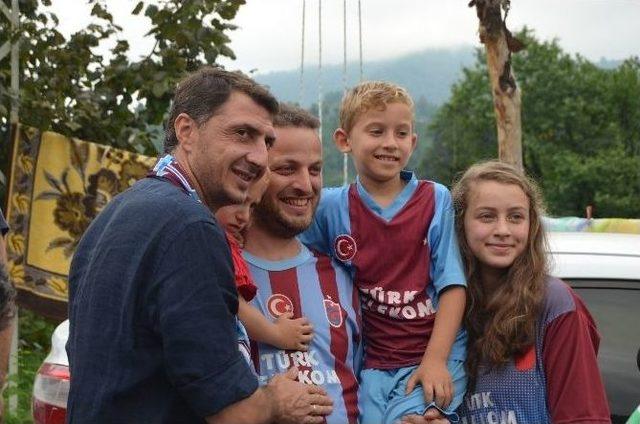 Trabzonspor Kafilesi Sel B&ouml;lgesinde 3