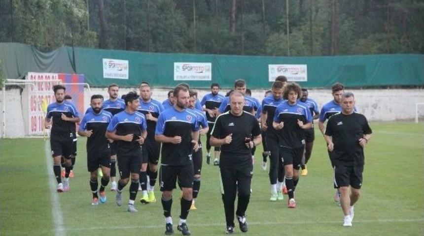 Kardemir Karab&uuml;kspor &Ccedil;alışmalarını S&uuml;rd&uuml;r&uuml;yor