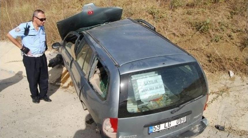 Tekirdağ&rsquo;da Otomobil Yoldan &Ccedil;ıktı: 1 Ağır Yaralı