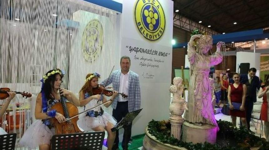 Buca İef&rsquo;de İlgi Odağı Oldu