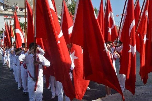 Akhisar’da Kurtuluş Coşkusu