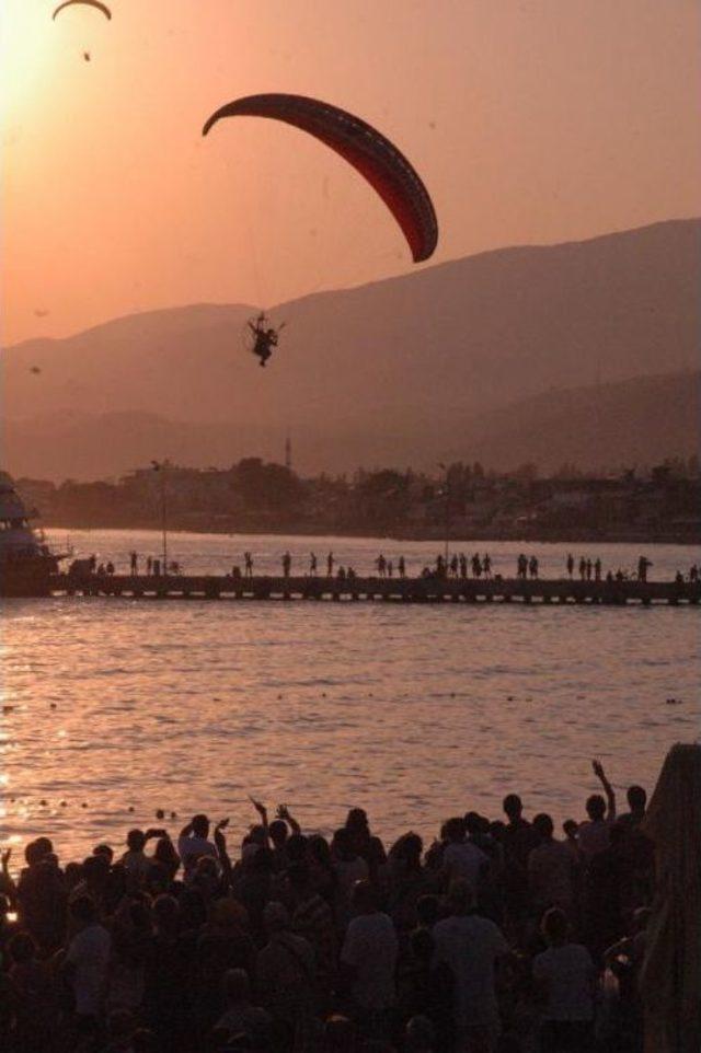 Edremit 'havalı' Festivalle Coştu