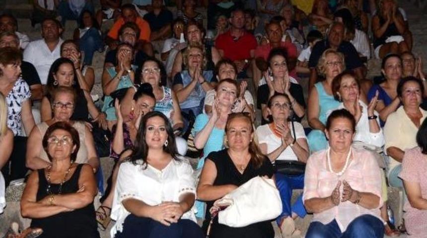 Venedik R&uuml;zgarı Estirdiler