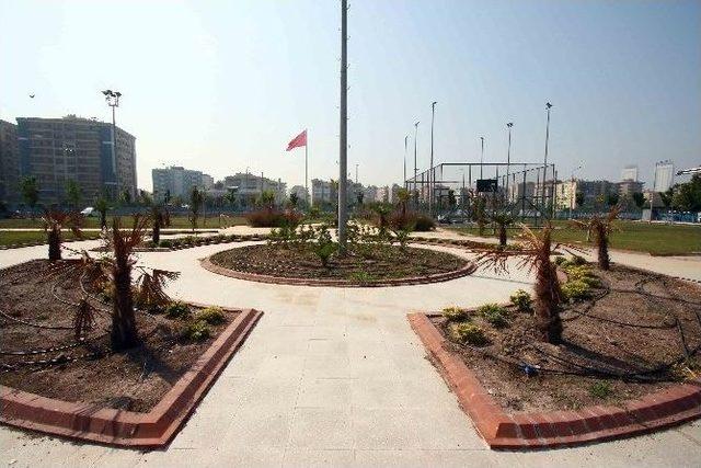 Bayraklı’ya 5 Bin 500 Metrekarelik Park