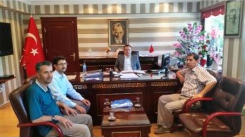 Hayrat Vakfı&rsquo;ndan G&ouml;lbaşı Kaymakamına Ziyaret