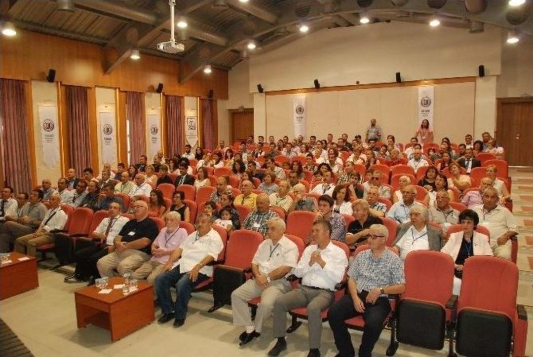 Esog&uuml;&rsquo;de Mezunlar Buluştu