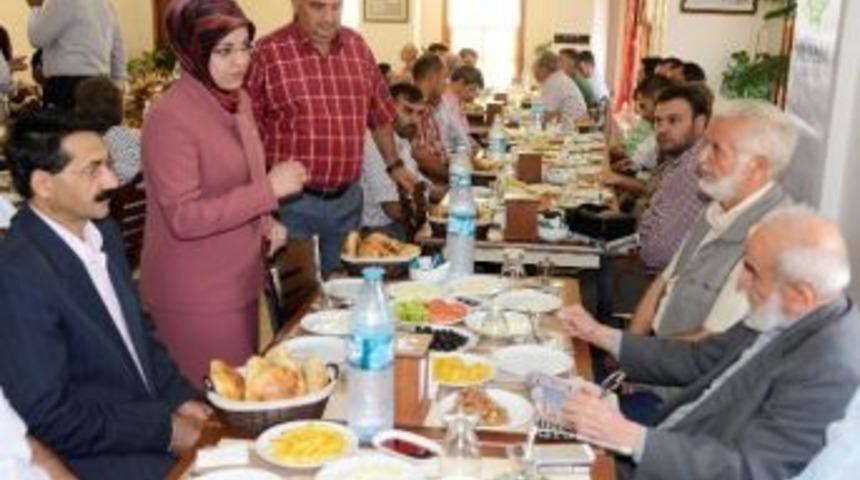 Başkan Toru, Bedesten Esnafıyla Buluştu